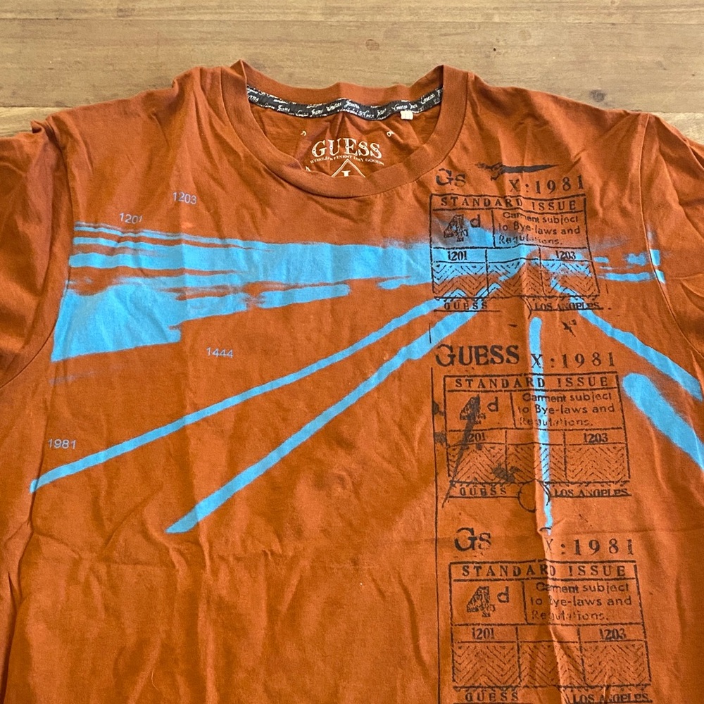 GUESS Rust and Blue Graphic Tee